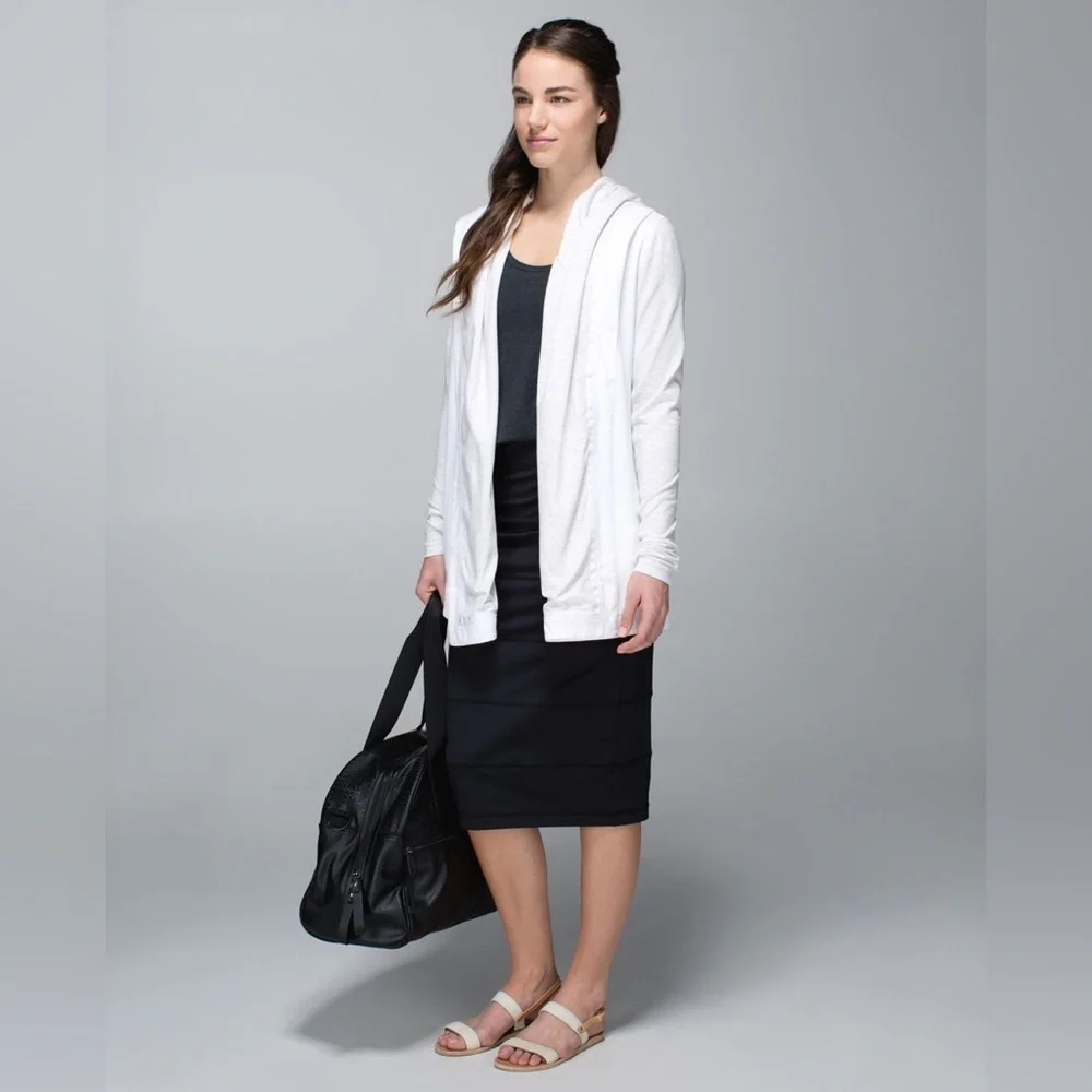 Lululemon Blissed Out Wrap in White / Heathered White • size 6 - Picture 3 of 14